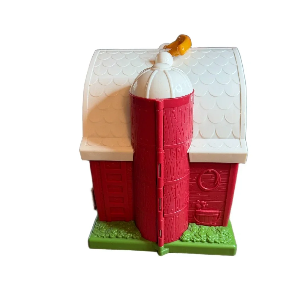 Battat Red Barn Toy Playset CH1050-01 Folding Farmhouse with Silo and Handle
